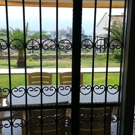 Villa Long Beach *